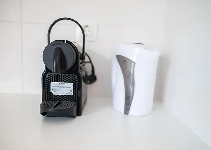 Cozy & Chic - 1 Bd Apartment Ampavris