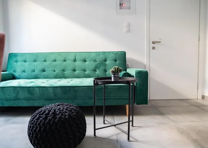 Cozy & Chic - 1 Bd Apartment Ampavris