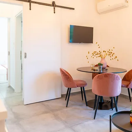 Cozy & Chic - 1 Bd In Kos Apartment *