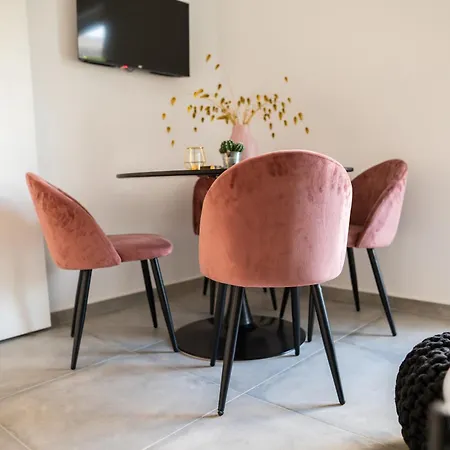 Cozy & Chic - 1 Bd In Kos Apartment Ampavris