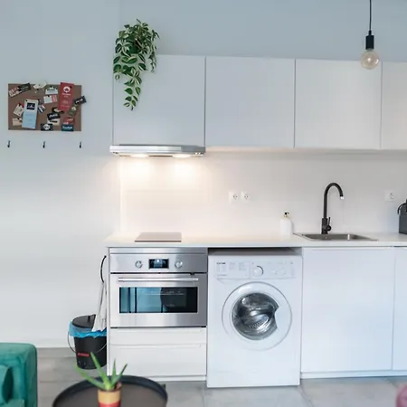 Cozy & Chic - 1 Bd In Kos Apartment