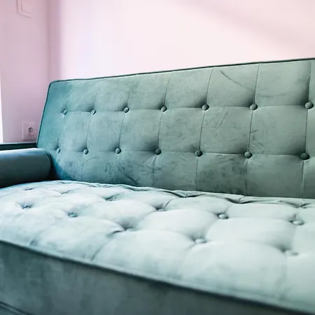 Cozy & Chic - 1 Bd Apartment Ampavris